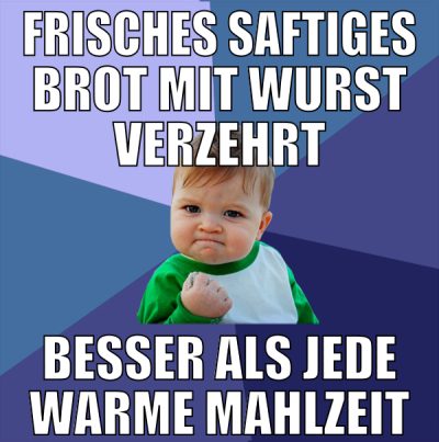 Frisches saftiges brot mit wurst verzehrt besser a