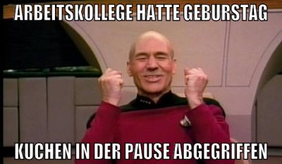 Arbeitskollege hatte geburstag kuchen in der pause