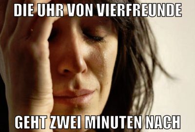 die uhr von vierfreunde geht zwei minuten nach
