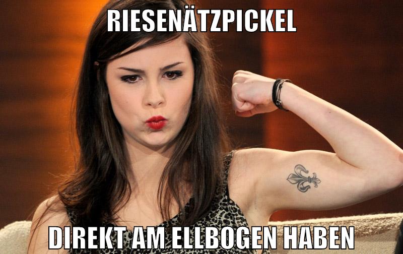 riesenätzpickel direkt am ellbogen haben