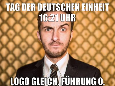 Tag der deutschen Einheit 16:21 Uhr Logo gleich. Führung 0.