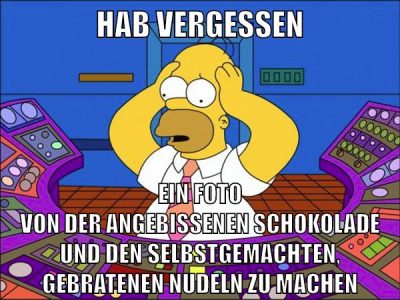 hab vergessen ein foto von der angebissenen schokolade und den selbstgemachten, gebratenen nudeln zu machen