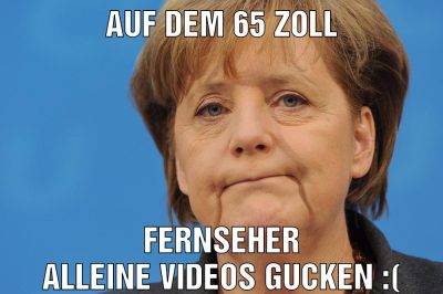 Auf dem 65 Zoll Fernseher alleine Videos gucken :(